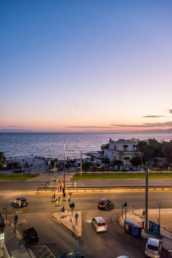 Flisvos Elite Seafront Luxury Apartment أثينا المظهر الخارجي الصورة